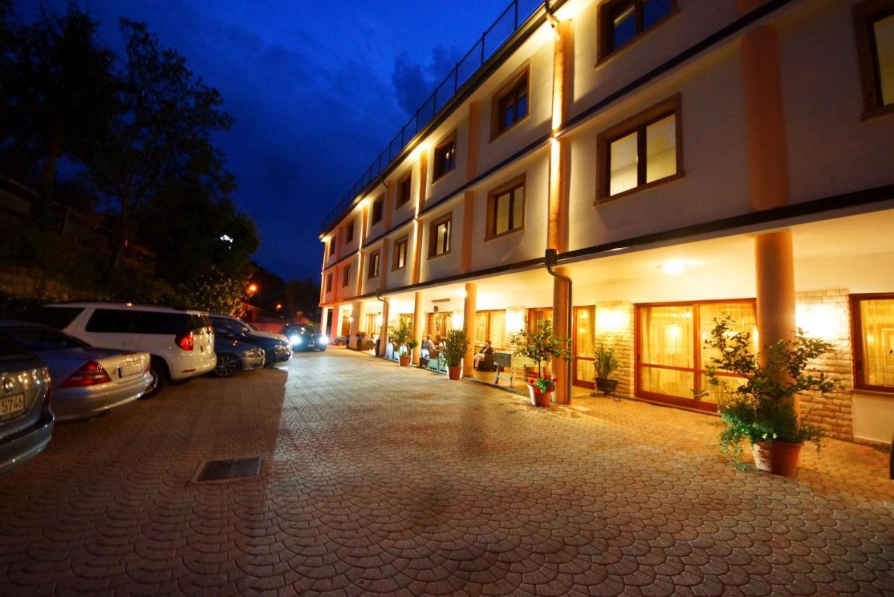 Park Hotel Val Di Monte ***S Malcesine Exterior photo